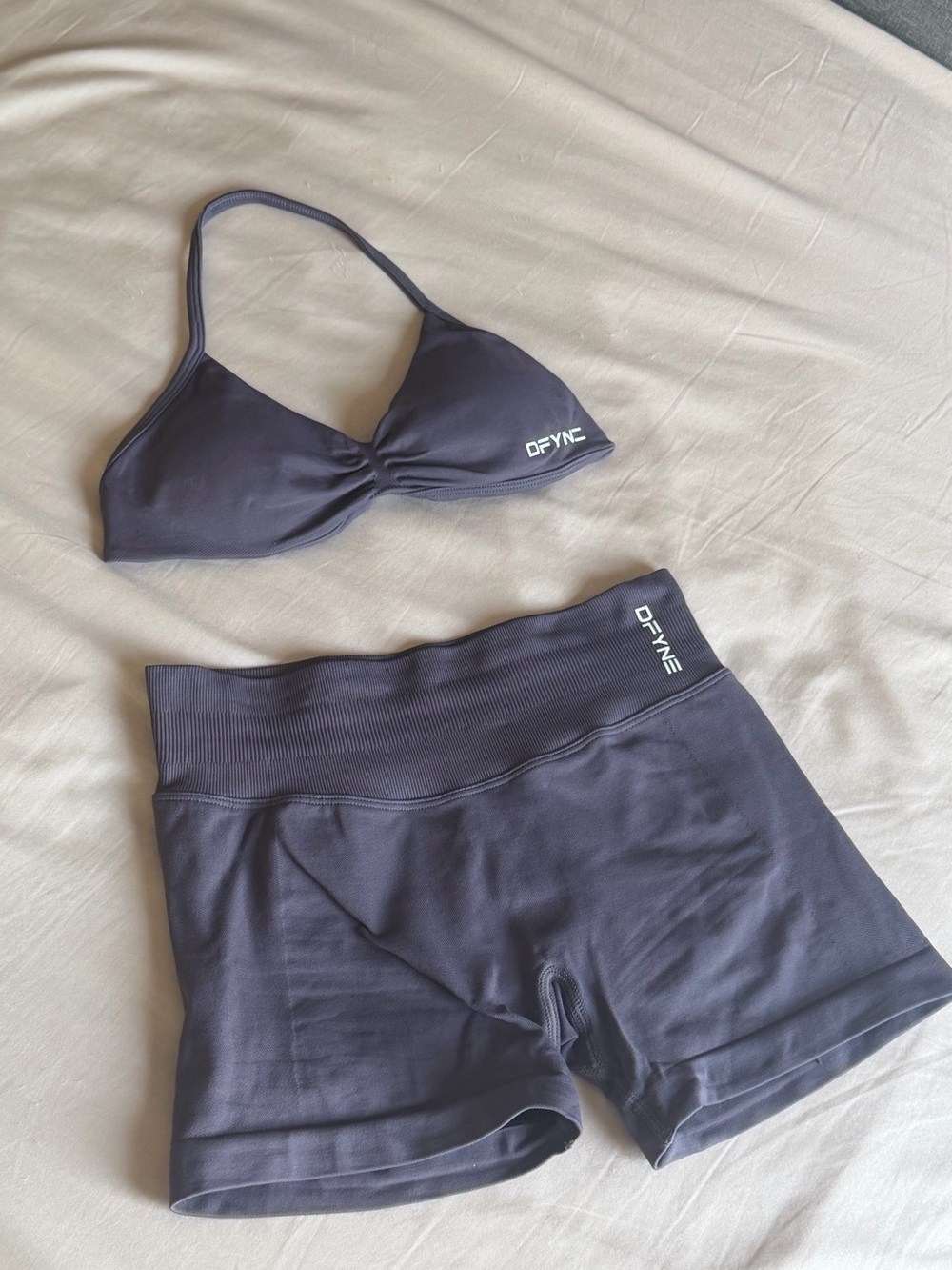 Purple Seamless Gym Set XS | DFYNE Inspired Scrunch Shorts + Sports Bra